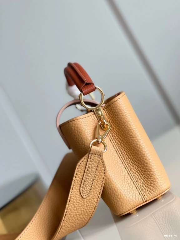 MINI CAPUCINES VUITTON LOUIS 0815